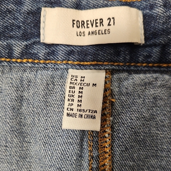 Forever 21 Denim Skirt Womens Medium Mini Button-Down Medium Wash NWOT - Picture 2 of 4